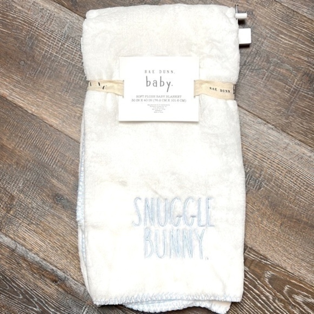 HOME - Rae Dunn - ‘Snuggle Bunny‘ 30” x 40” soft plush baby blanket. NWT